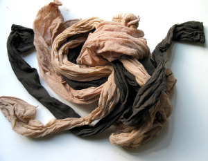 Spontaneous Bondage Play Ideas- A Submissive's Initiative